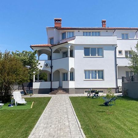 Villa Mara Пула Екстериор снимка