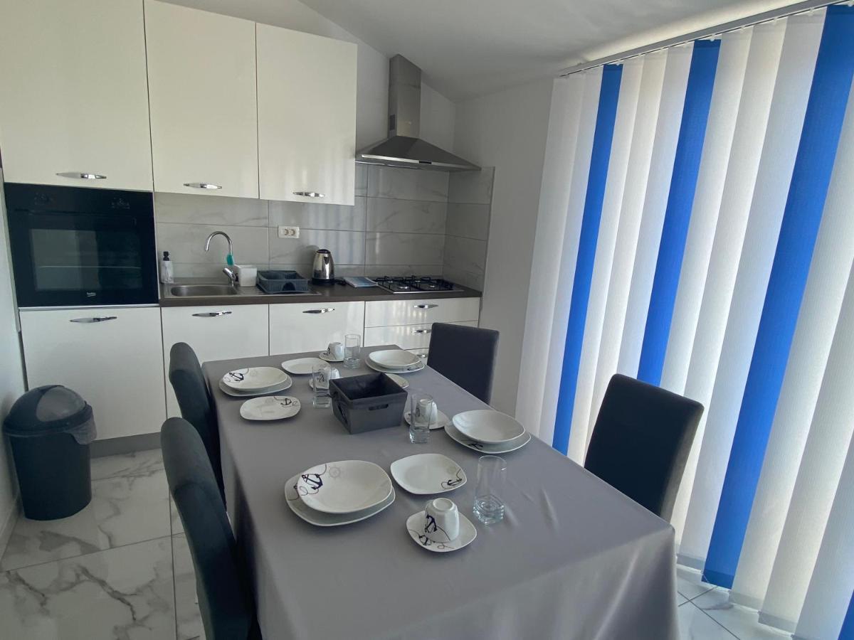 Villa Mara Пула Екстериор снимка