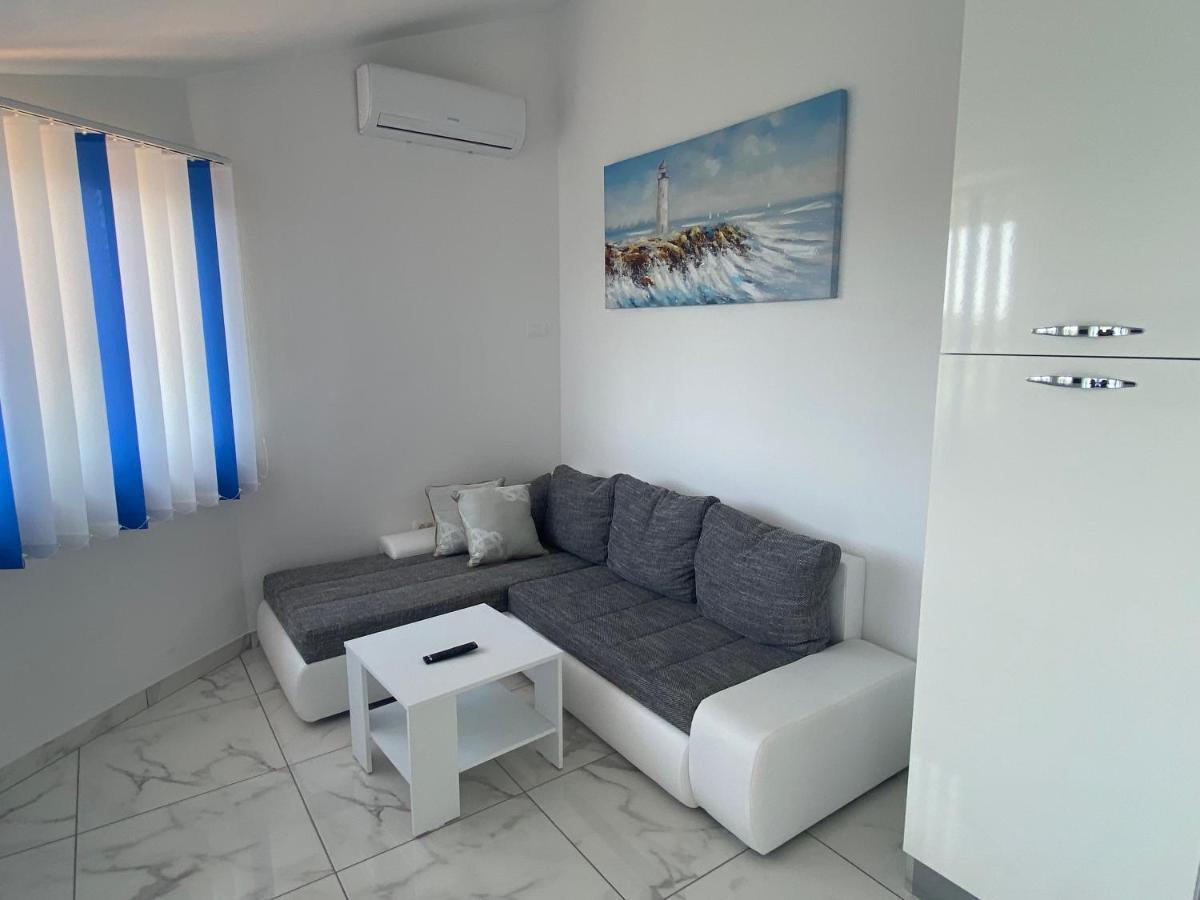 Villa Mara Пула Екстериор снимка