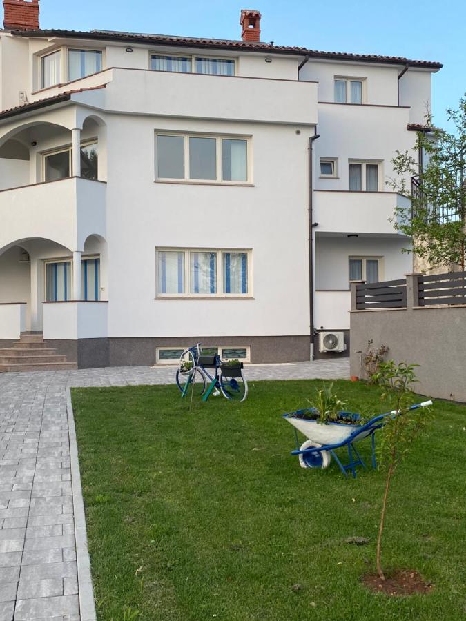 Villa Mara Пула Екстериор снимка