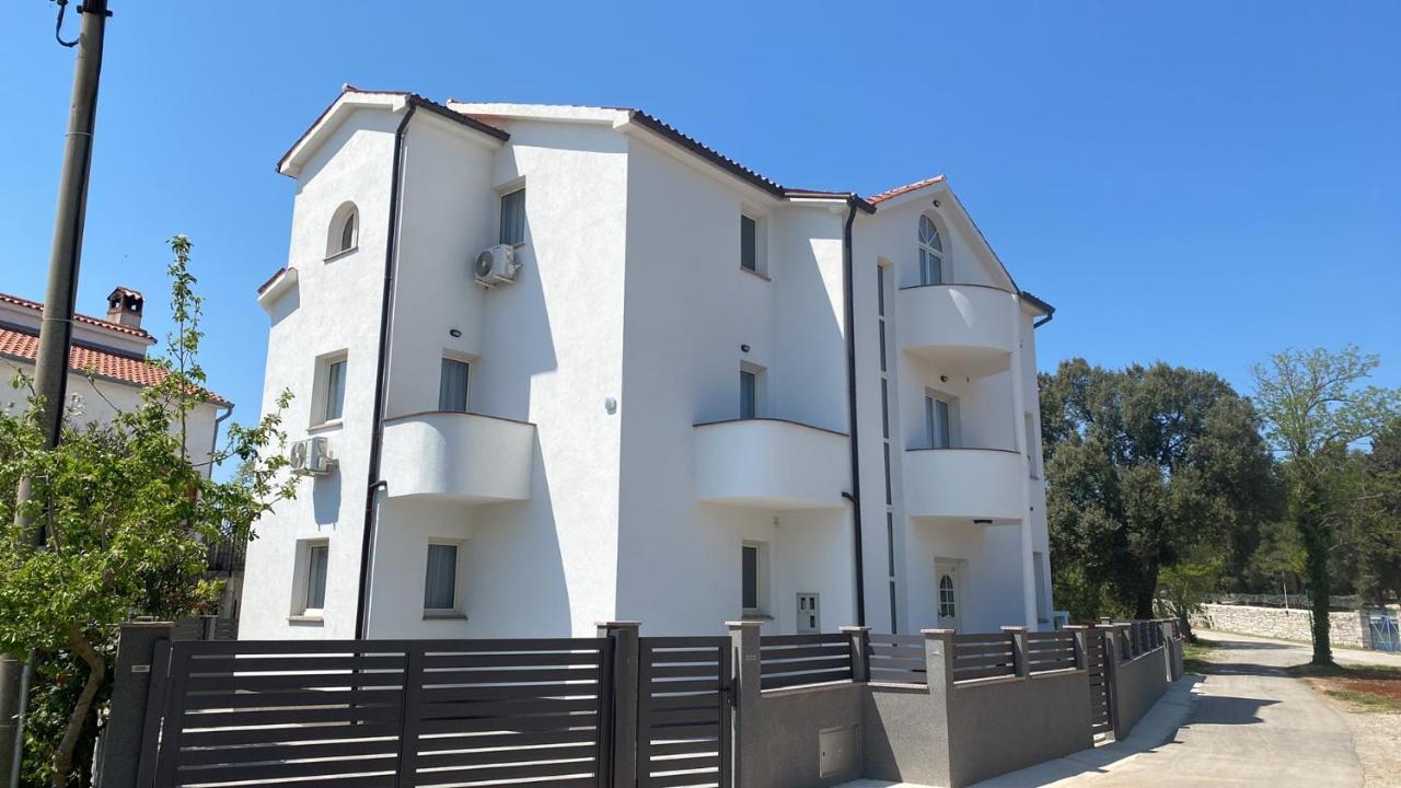 Villa Mara Пула Екстериор снимка