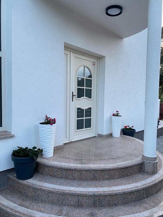 Villa Mara Пула Екстериор снимка
